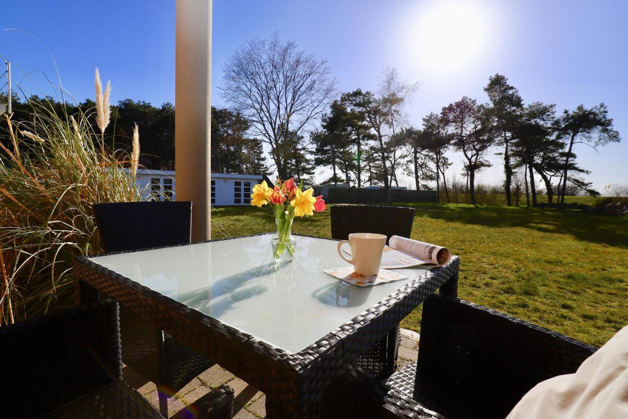 Ferienwohnung1 In Der Villa Westwind Thiessow Luaran gambar